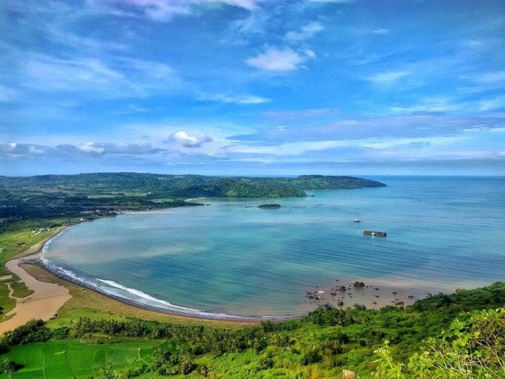 wisata diving di laut geopark ciletuh